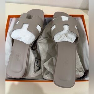 Brand new Hermes orans beige mastic color